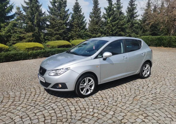 dolnośląskie Seat Ibiza cena 13900 przebieg: 152520, rok produkcji 2009 z Legnica